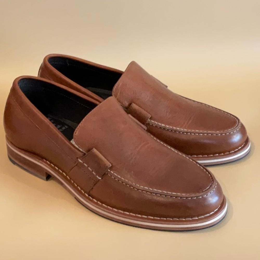 HELM The Wilson Teak